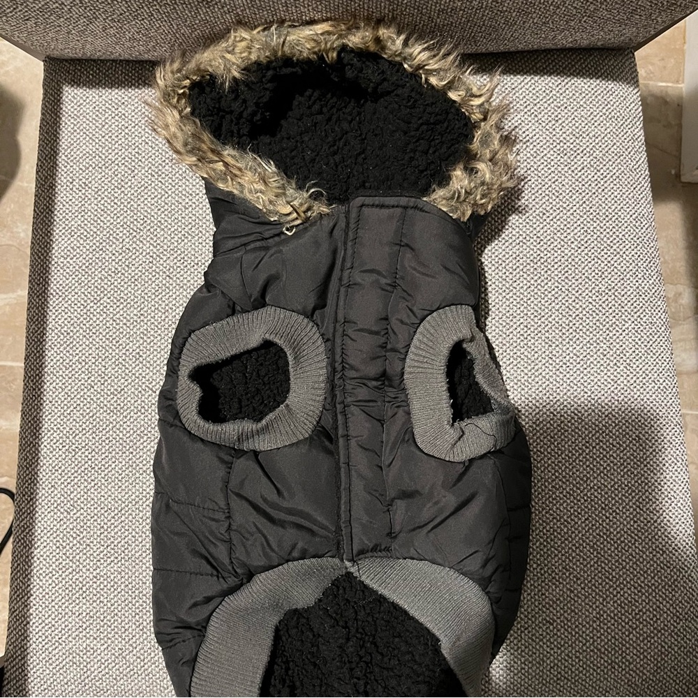 Frisco Medium Black Parka Coat for Dogs